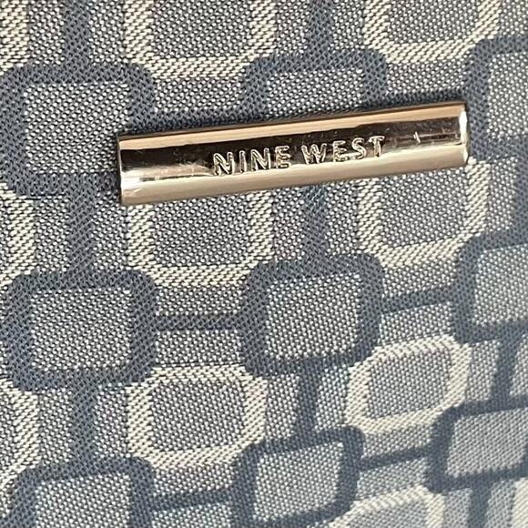 Nine West Geometric Print Blue/Ivory Fabric Mini Bag/Wallet/Purse, Retro, Y2K - Picture 2 of 9